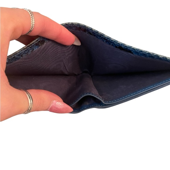 Vintage Gucci Blue Python Leather Wallet - Picture 6 of 13